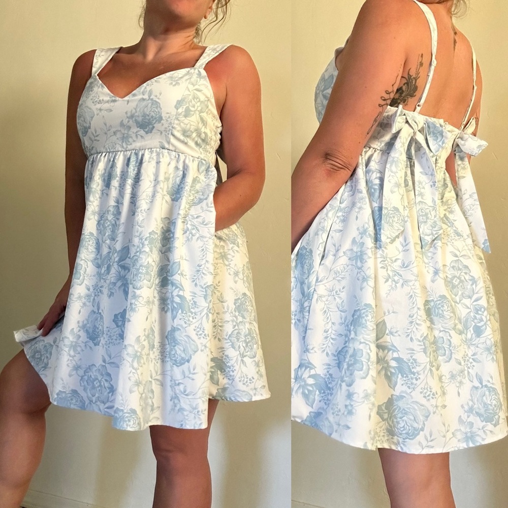 Trixxi Blue Floral Backless Dress